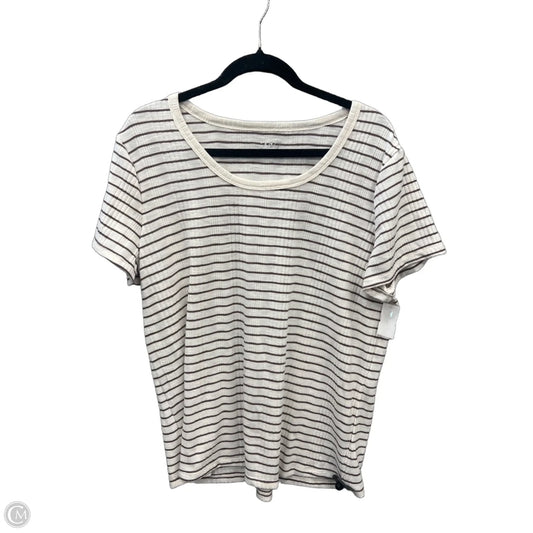 Top Short Sleeve By Maurices In Striped Pattern, Size: Xl