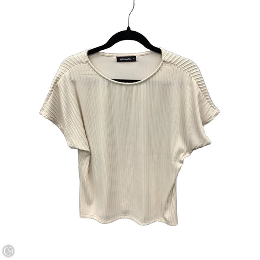 Top Short Sleeve By Clothes Mentor In Yellow, Size: M