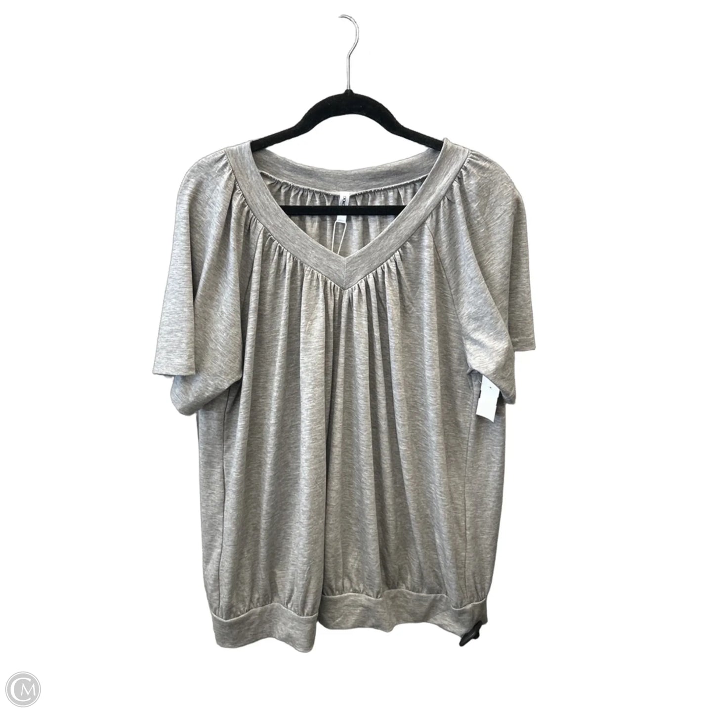 Top Short Sleeve By Dokotoo In Grey, Size: Xl