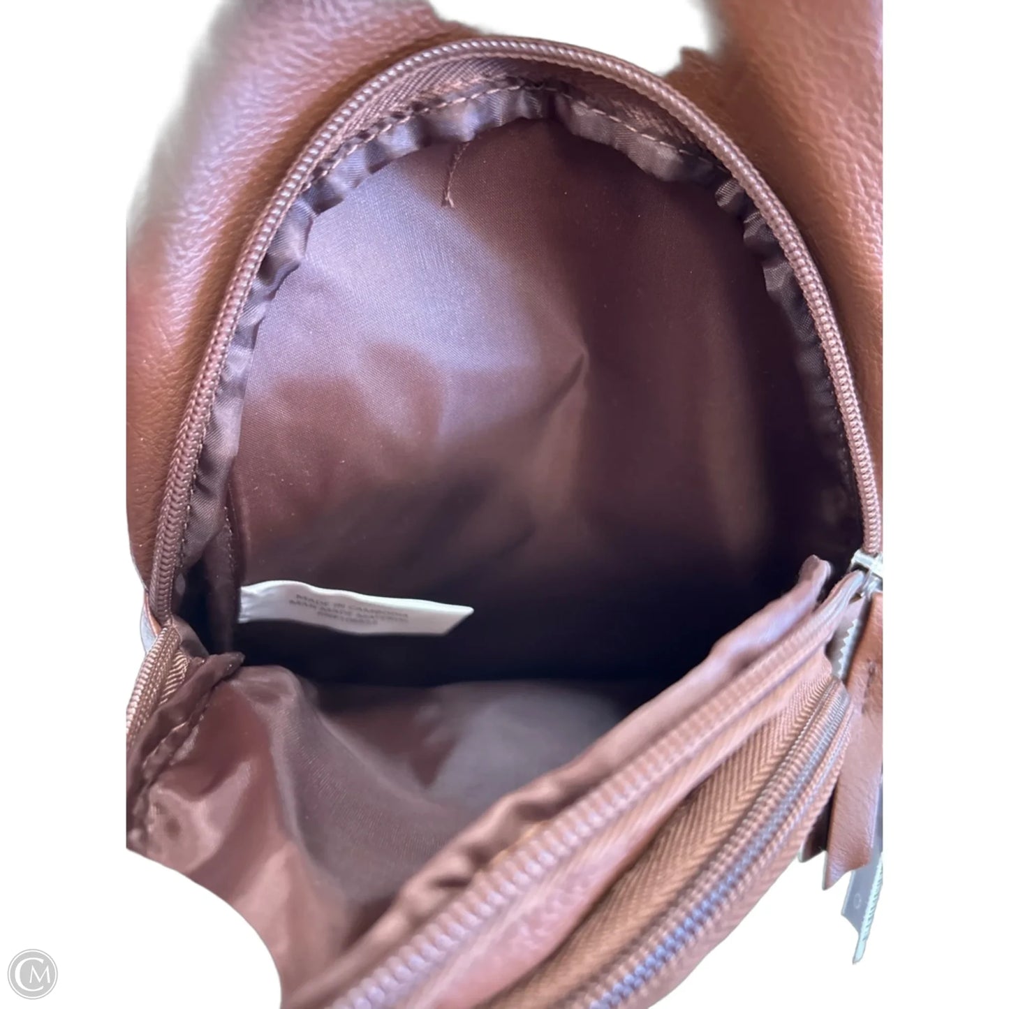 Crossbody By Just Be, Size: Medium
