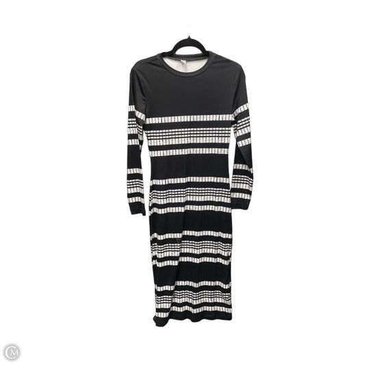 Dress Casual Midi By Clothes Mentor In Black & White, Size: S