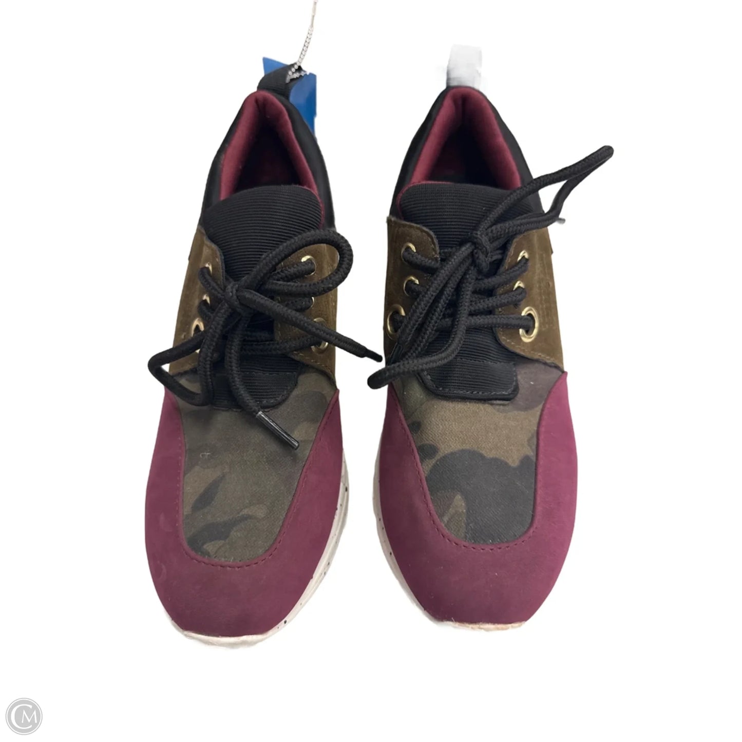 Shoes Athletic By Mad Love In Red, Size: 8