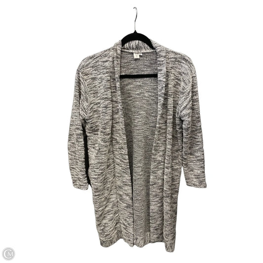Cardigan By Clothes Mentor In Grey, Size: S