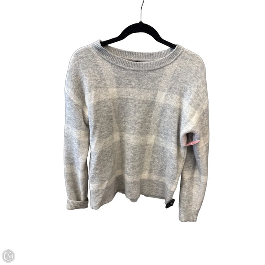 Sweater By Banana Republic In Grey, Size: Xs