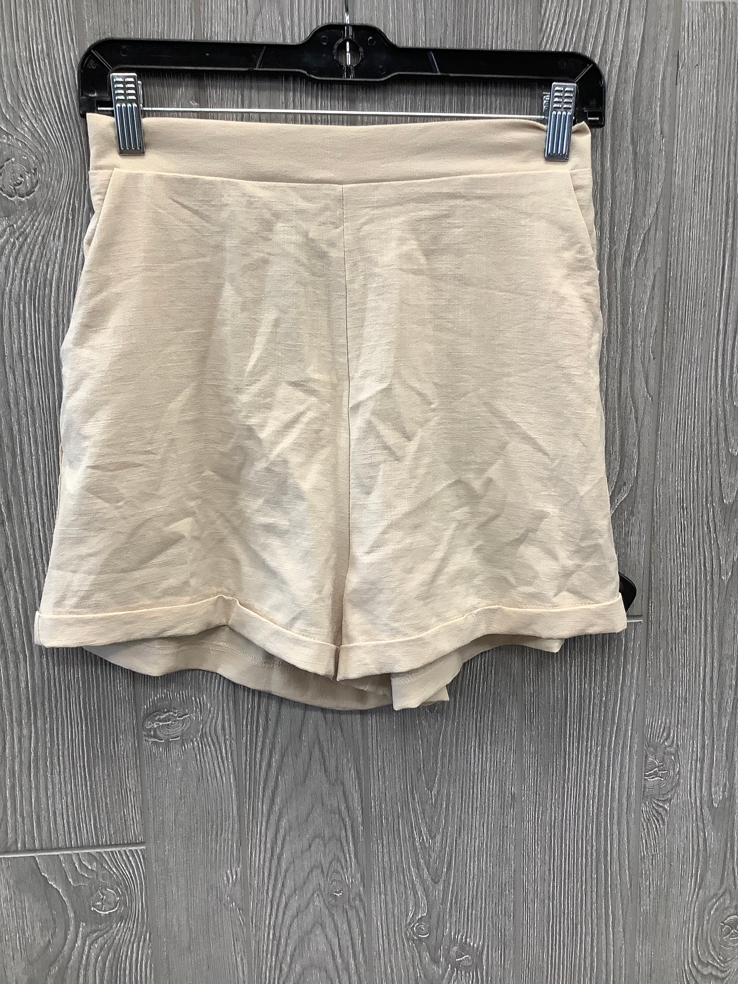 Shorts By Clothes Mentor  Size: 6