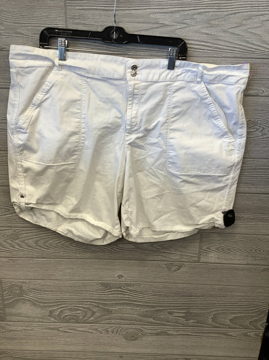 Shorts By Gloria Vanderbilt  Size: 22