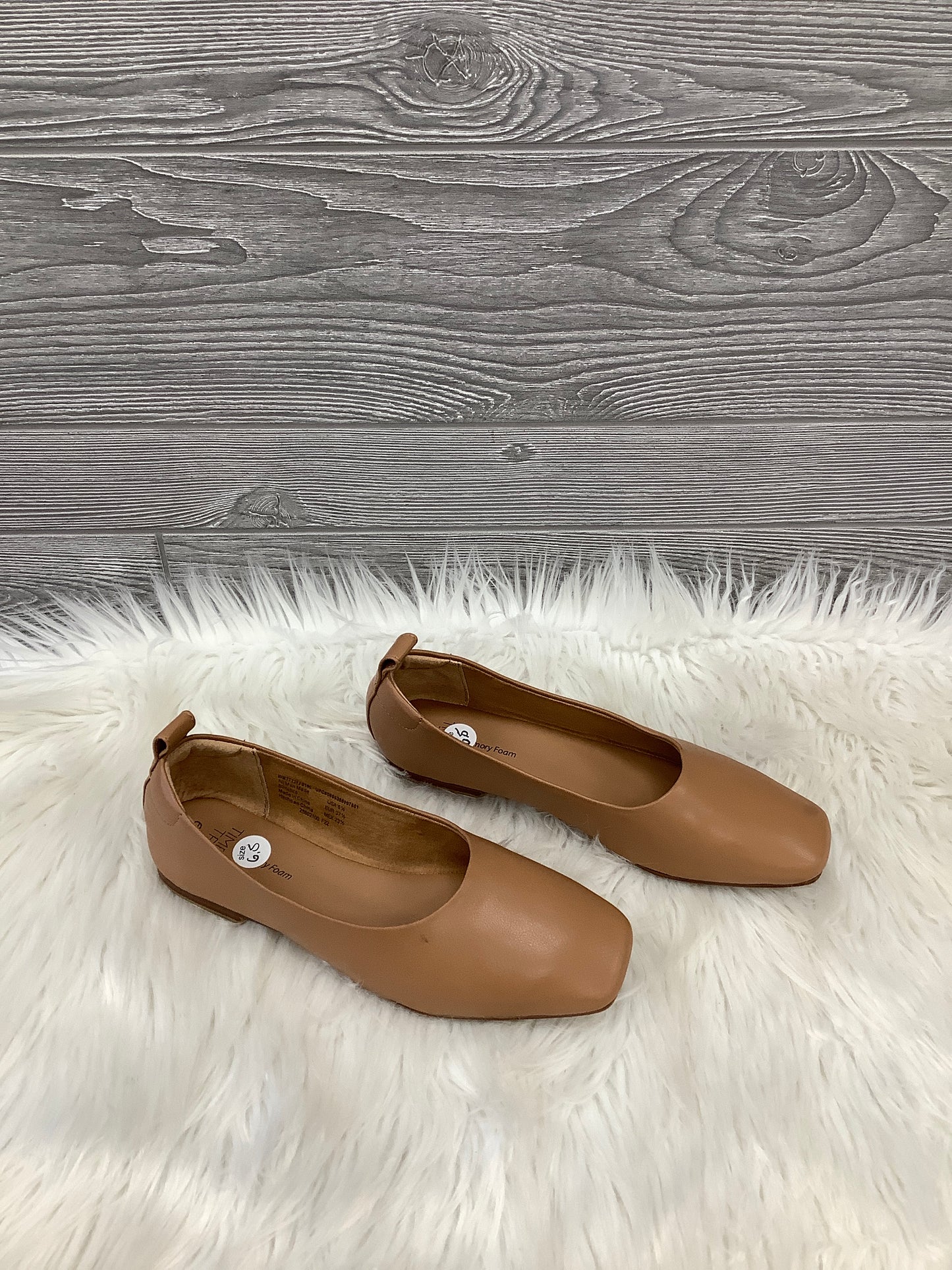 Shoes Flats Other By Time And Tru  Size: 6.5