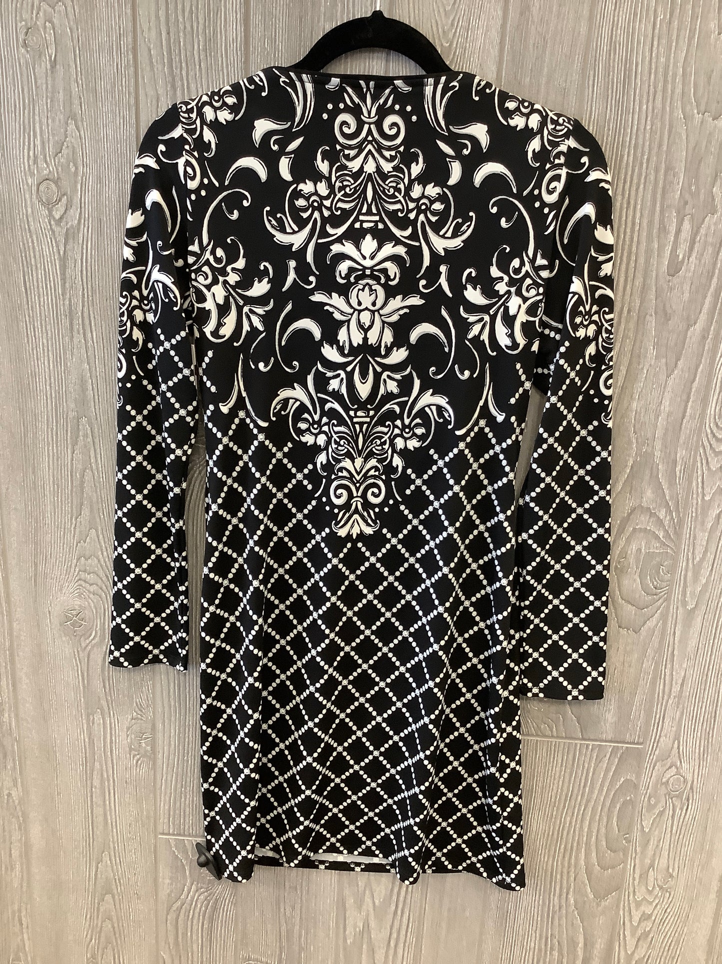 Dress Casual Midi By White House Black Market  Size: Xs